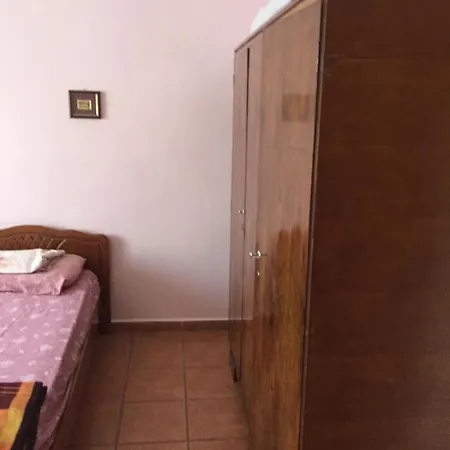 B%b Durazzo 94 Bed & Breakfast Durrës